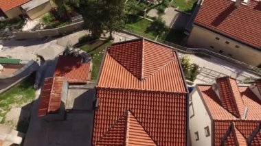 Villa denize yakın dağlarda. Karadağ, Koto Bay