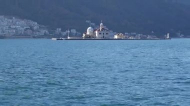 Gospa Adası od Skrpjela, Kotor Koyu'ndaki, Karadağ.