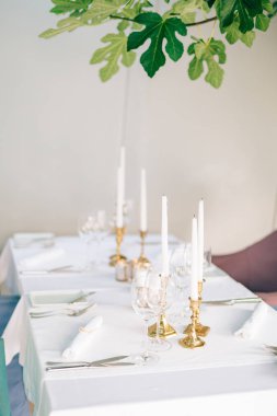 Mumlar Restoran tablo. Bir kafede Tablo ayarı.