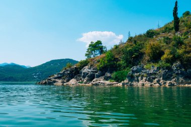 İşkodra Gölü Karadağ. En büyük tatlı su Gölü ba