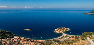 Sveti Stefan Adası. Panoramik çekim