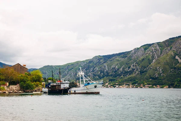 Jachten en boten in de Adriatische Zee — Stockfoto