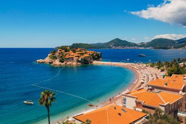 Sveti Stefan Adası. Panoramik çekim