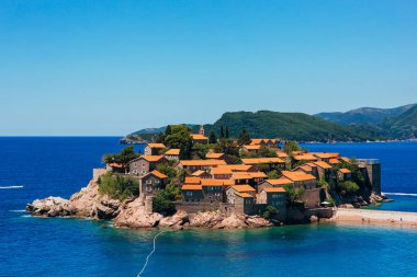 Sveti Stefan Adası. Panoramik çekim
