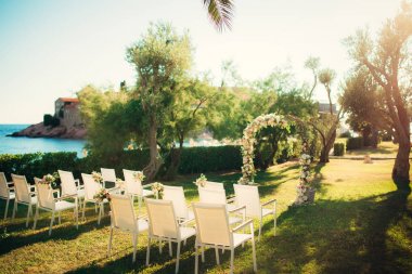 Düğün için kemer.