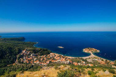 Sveti Stefan Adası. Panoramik çekim