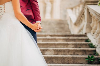 Eller açık yakın çekim.