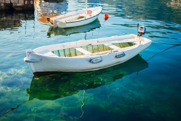 Yachts et bateaux dans la mer Adriatique — Photo