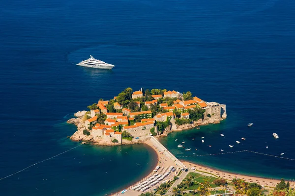 Ostrov Sveti Stefan. Panoramatický záběr — Stock fotografie