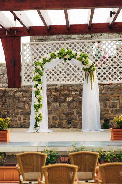 Beautiful wedding flower arrangement — Stock Photo, Image