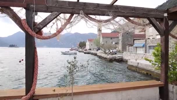 El interior del restaurante de pesca. Café Fish. Resta de mariscos — Vídeo de stock