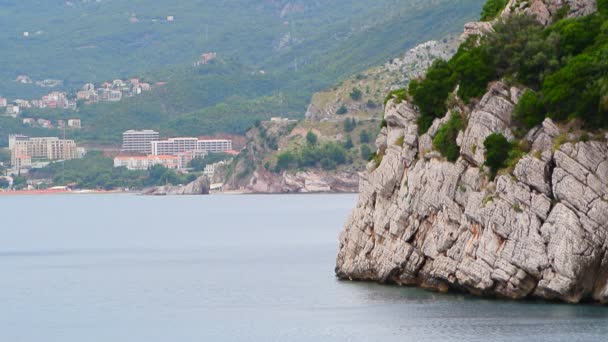 Rocks on the sea in Montenegro. Rocky coast. Wild beach. Dangero — Stock Video