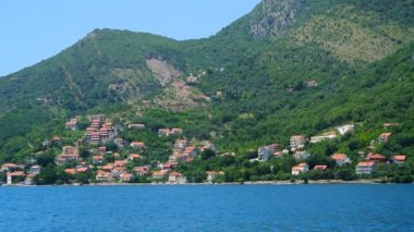 Yatlar, tekneler, gemiler Kotor Körfezi