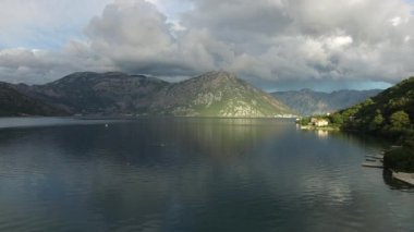 Kotor, Karadağ'defne