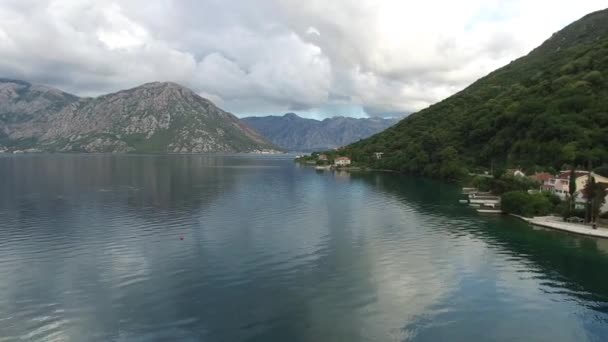 Bahía Kotor en Montenegro — Vídeo de stock