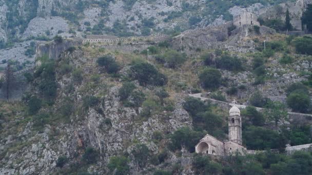 Εκκλησία Gospa od όαση του Κότορ στον τοίχο, Μαυροβούνιο, Κότορ — Αρχείο Βίντεο