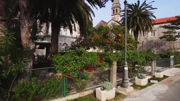 Eski şehir, Perast Kotor Koyu'ndaki, Karadağ kıyısında. İnci — Stok video