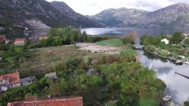 Göl evi. Karadağ'Köyü