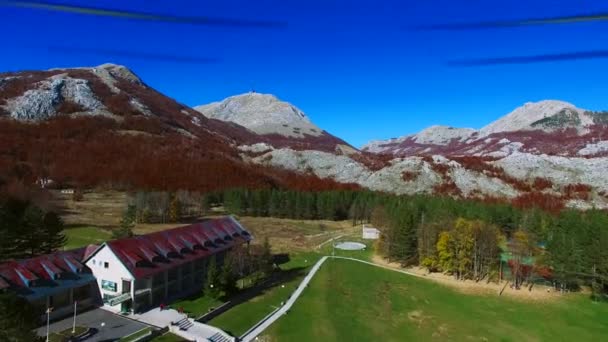 Relieve en la montaña Montenegro — Vídeos de Stock