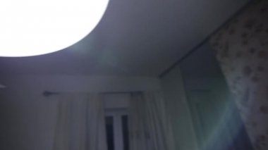 Avize daire. Ceili üzerinde güzel bir avize