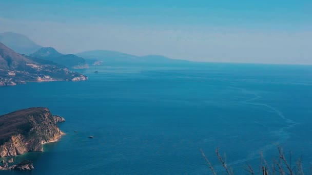Остров Святого Николая в Будве — стоковое видео