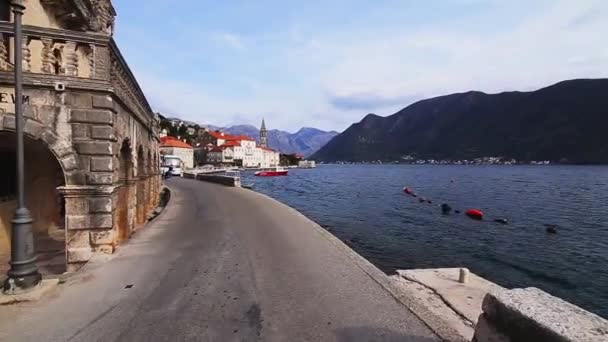 A cidade velha de Perast, na costa de Kotor Bay, Montenegro. Th... — Vídeo de Stock