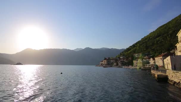 A cidade velha de Perast, na costa de Kotor Bay, Montenegro. Th... — Vídeo de Stock