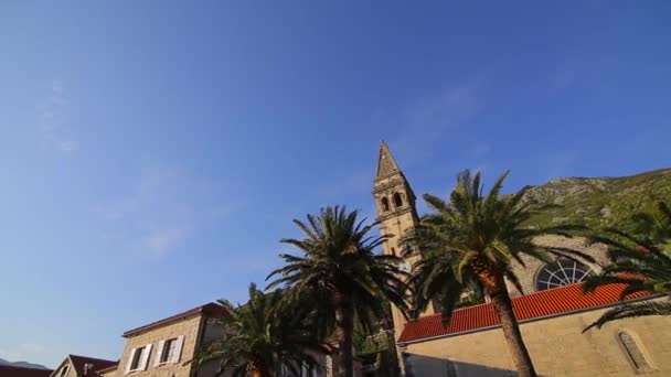 Iglesia de San Nicolás en Perast — Vídeo de stock