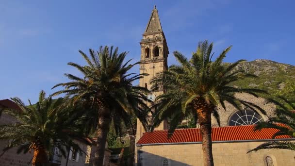 Свято-Миколаївський Храм в місті Perast — стокове відео