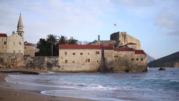 El casco antiguo de Budva — Vídeo de stock