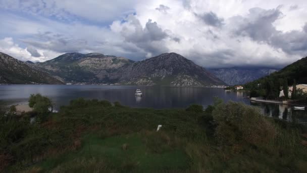Yachts, boats, ships in the Bay of Kotor — Stock Video