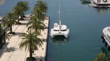 Regent Hotel, Tivat, Karadağ, Porto Karadağ alan. Sağa sola görüntülemek