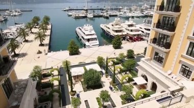 Regent Hotel, Tivat, Karadağ, Porto Karadağ alan. Sağa sola görüntülemek