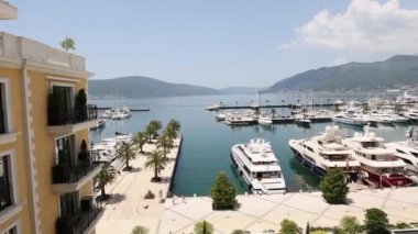 Regent Hotel, Tivat, Karadağ, Porto Karadağ alan. Sağa sola görüntülemek