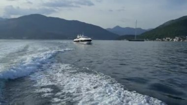 Kotor Körfezi bota. Karadağ, Adriyatik su