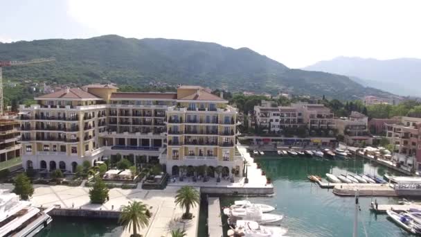 Hotel Regent, Tivat, Czarnogóra, Czarnogóra Porto obszar. Powietrzne s — Wideo stockowe