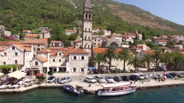 A cidade velha de Perast, na costa de Kotor Bay, Montenegro. Th... — Vídeo de Stock