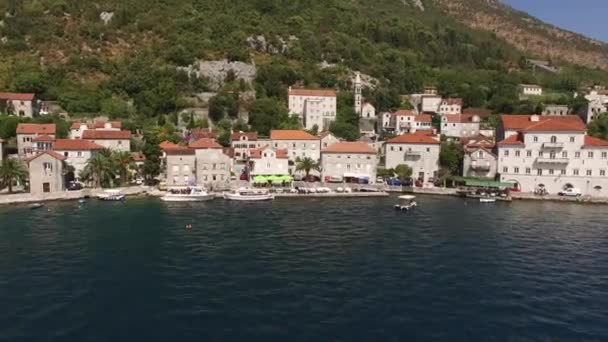 A régi város Perast a parton a Kotori-öböl, Montenegró. Th — Stock videók