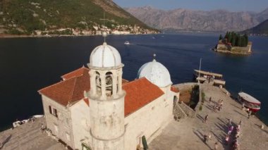 Gospa Adası Kotor Koyu'ndaki, Karadağ Skrpjela od. Hava s