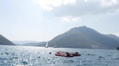 Yatlar, tekneler, gemiler Kotor Koyu'nun içinde Adriyatik Denizi, Karadağ