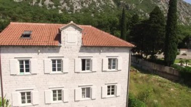 Villa Ljuta köyü var. Karadağ, Kotor Koyu'ndaki, Adr