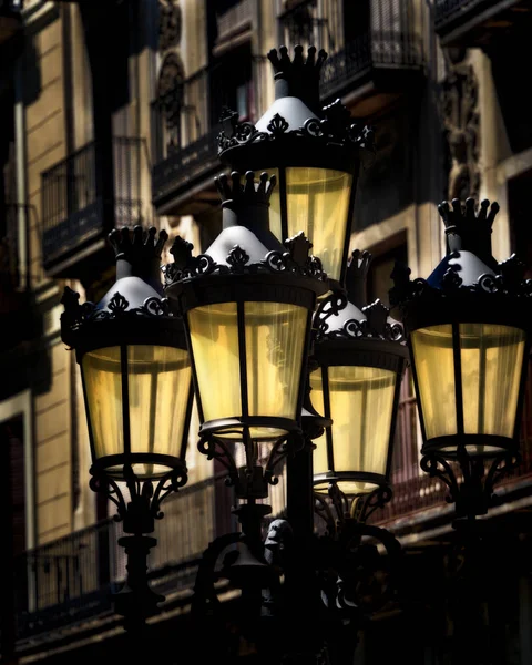 Poste de la lámpara con un brillo —  Fotos de Stock