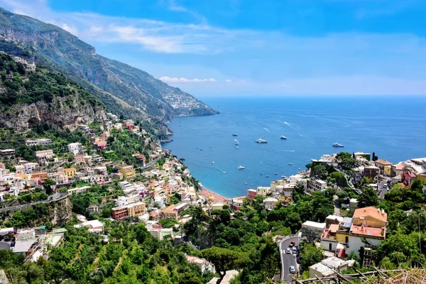 Malerischer Blick auf die Amalfi-Küste — Stockfoto