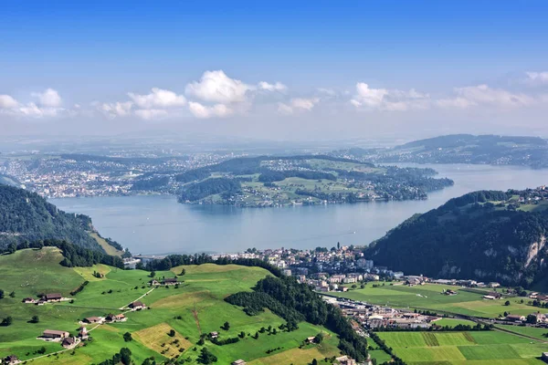 Lago lucerna en Suiza — Foto de Stock