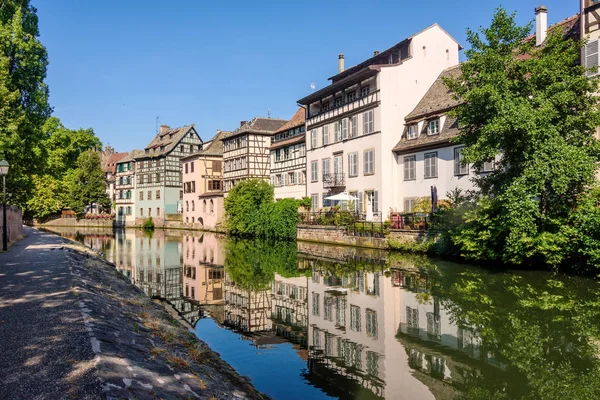 Κανάλι στη Strasbourge, Γαλλία — Φωτογραφία Αρχείου