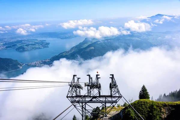 Utsikt över Schweiz från linbanan Cabrio — Stockfoto