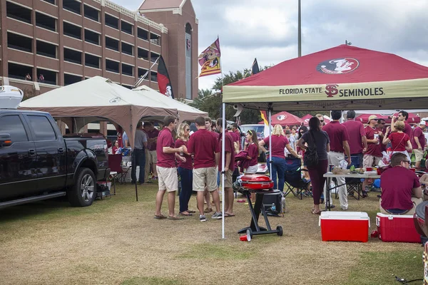 Tallahassee Florida November 2013 Fans Verzamelen Tailgating Voor Een Florida — Stockfoto