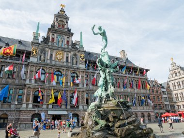 Antwerpen Merkez İstasyonu
