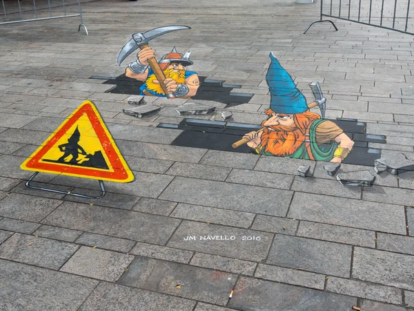 Arte callejero mostrando ilusión óptica — Foto de Stock