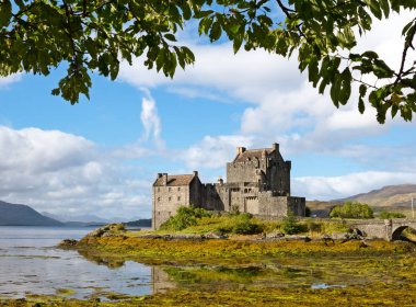 Eilean Donan Kalesi Dornie, İskoçya'da
